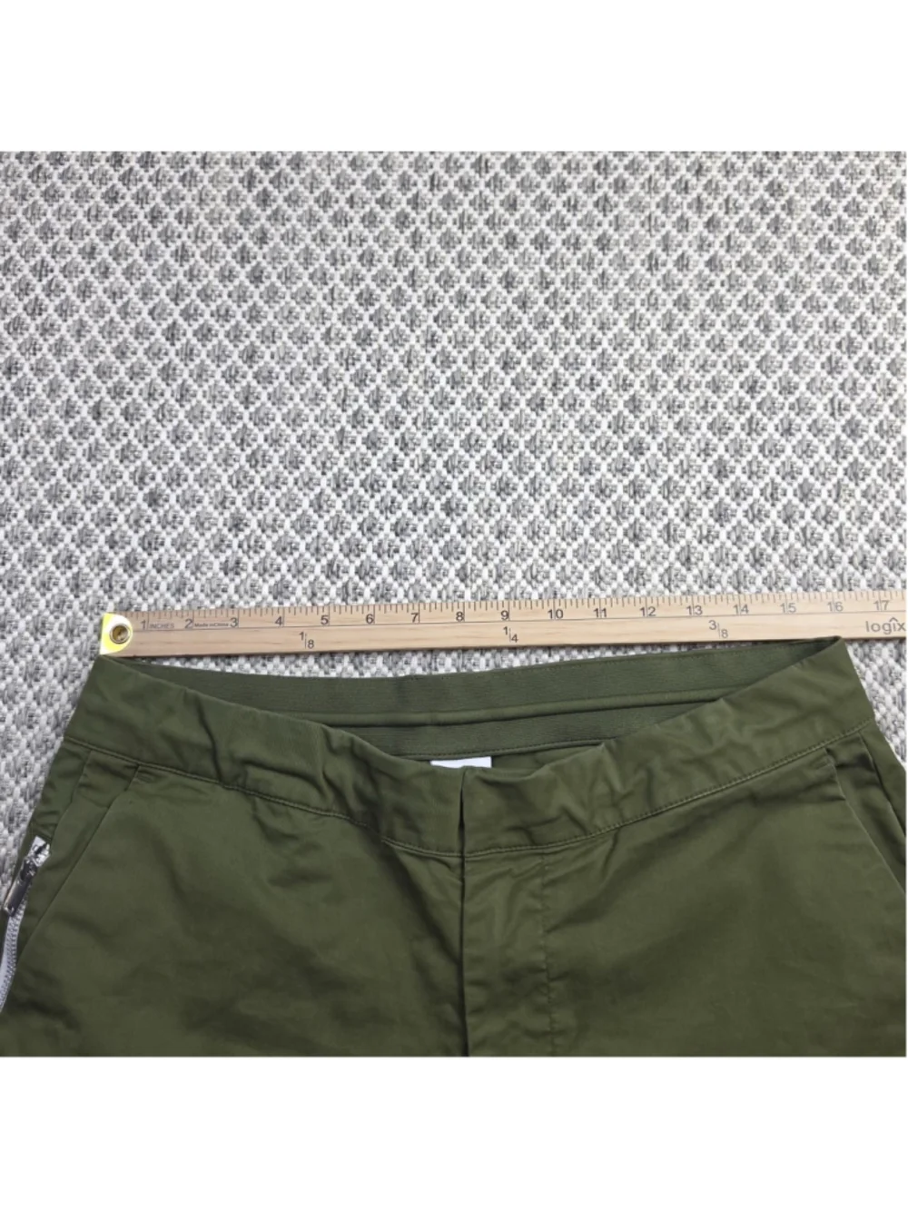 Nike Sportswear Men’s 34 Olive Green Drawstring Zip Pocket Utility Pants